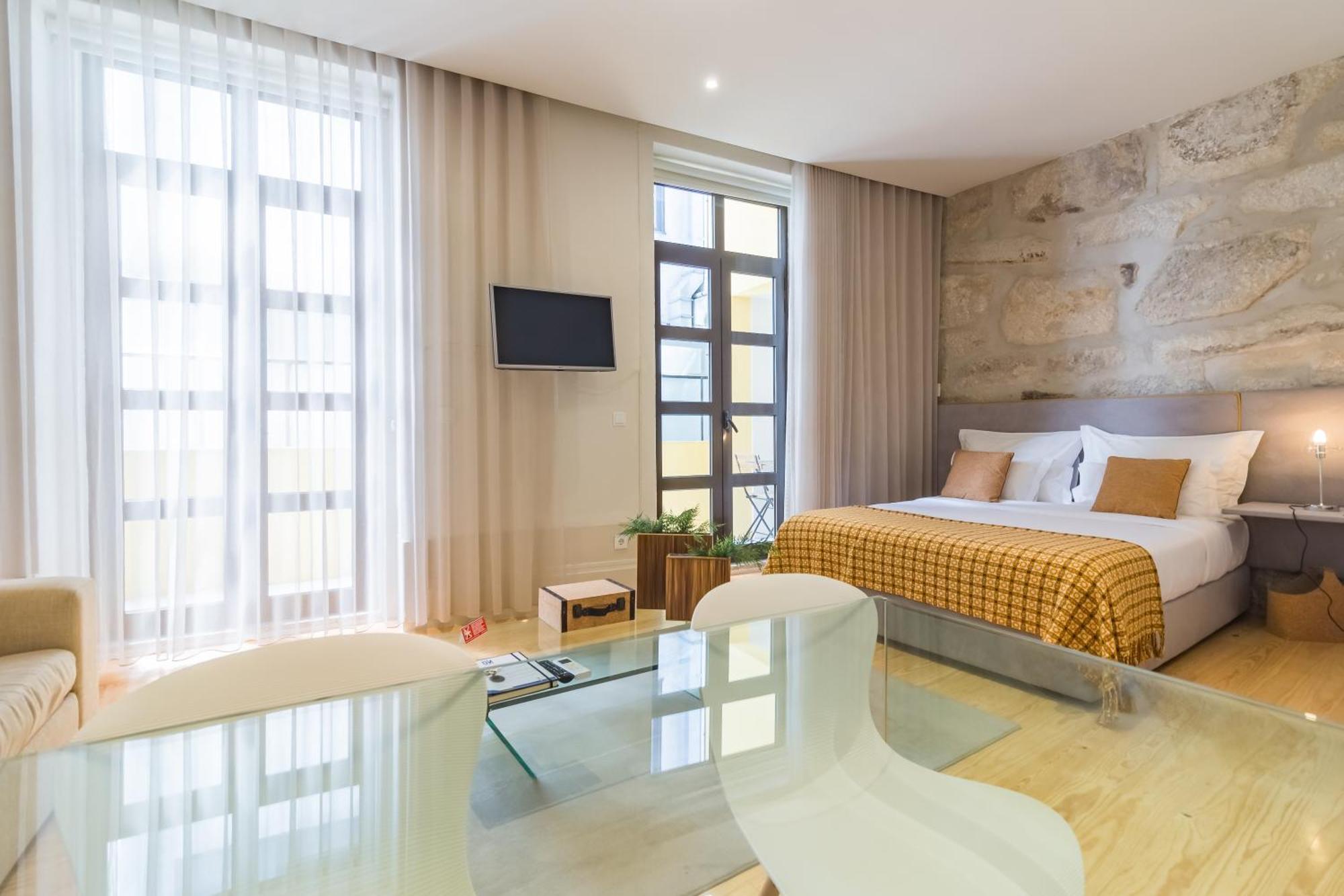 On Deluxe Apartments - Free Parking Πόρτο Δωμάτιο φωτογραφία